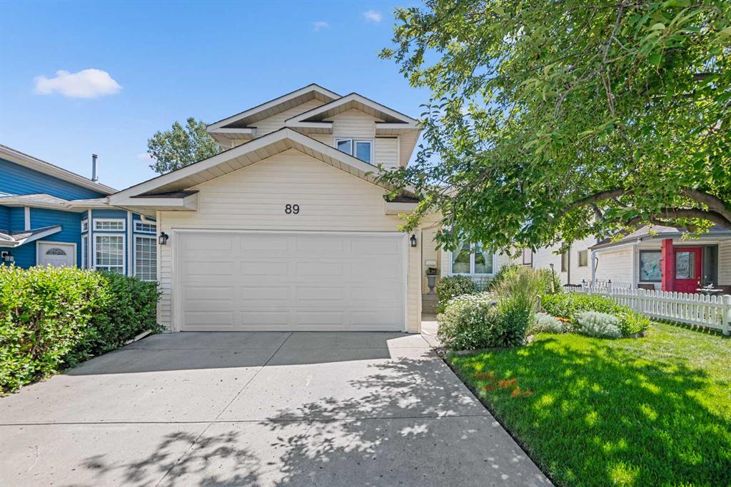 89 Riverglen Close SE, Calgary, Alberta, T2C 3W4