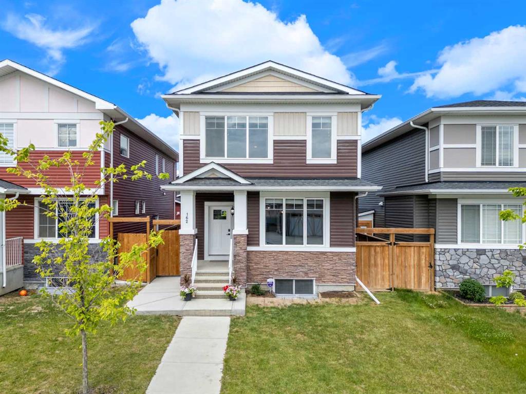 162 Chelsea Grove, Chestermere, Alberta, T1X 2N6