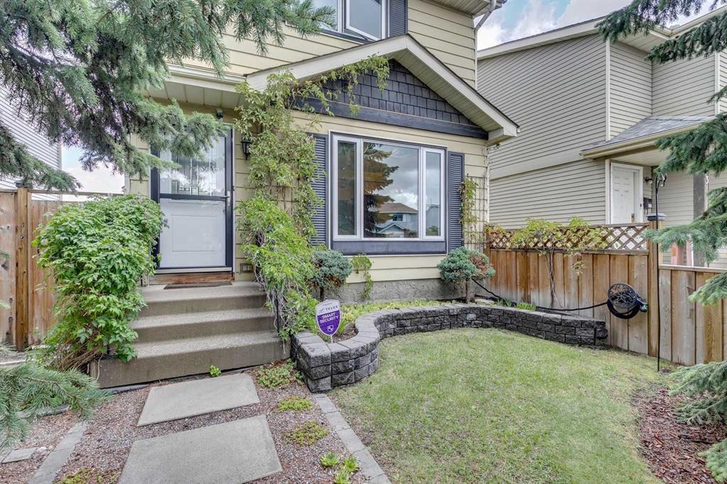 85 Erin Woods Place SE, Calgary, Alberta, T2B 2W5
