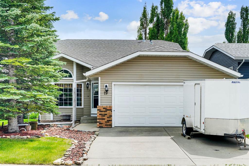 19 Everglade Drive SE, Airdrie, Alberta, T4B 2E9