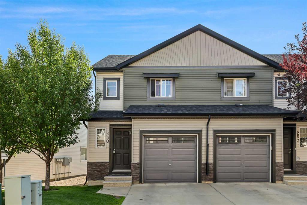 250 Pantego Lane NW, Calgary, Alberta, T3K 0T1