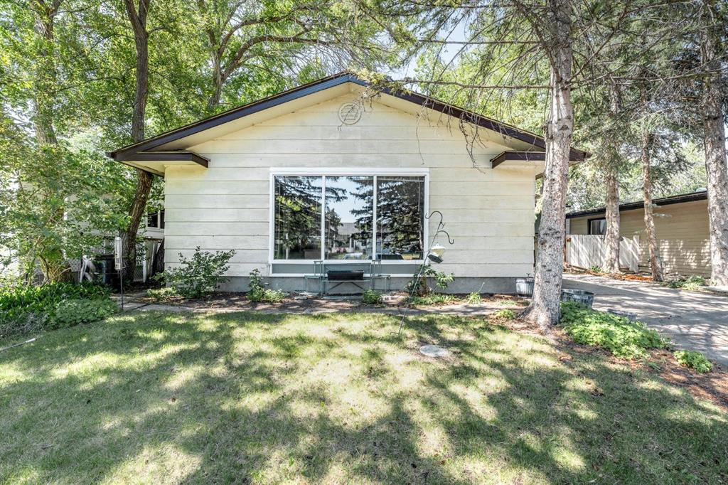 10619 Mapleglen Crescent SE, Calgary, Alberta, T2J 1X1