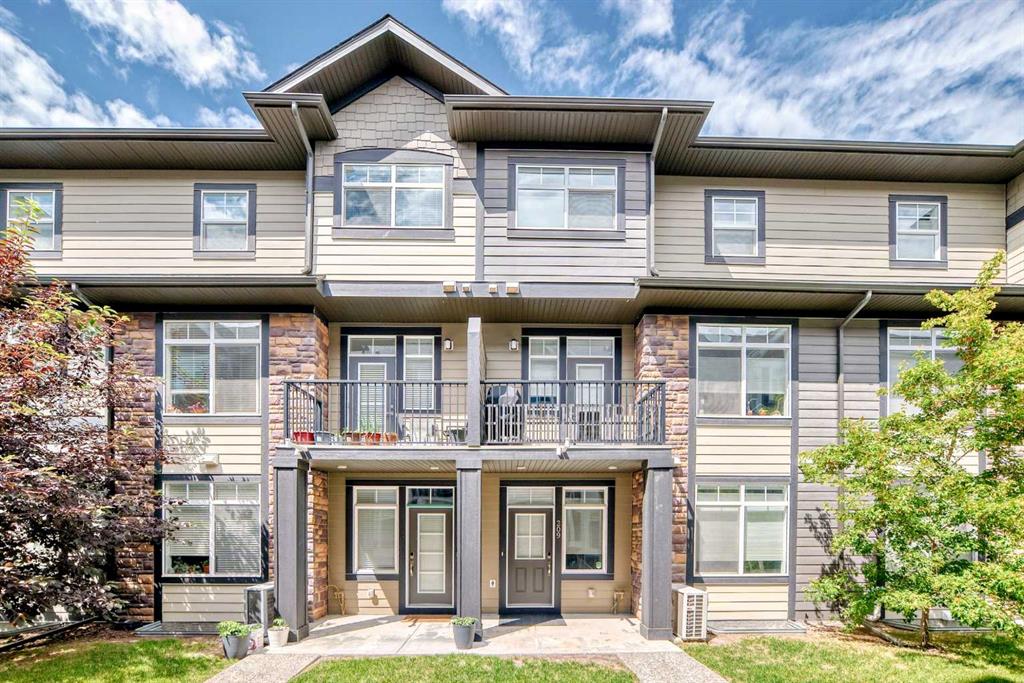 209 Wentworth Row SW, Calgary, Alberta, T3H 1Y1