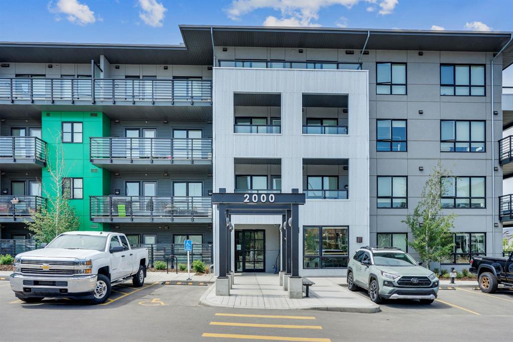 #2113 350 Livingston Common, Calgary, Alberta, T3P 1M5