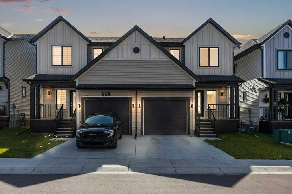 672 South Point Heath SW, Airdrie, Alberta, T4B 5H7