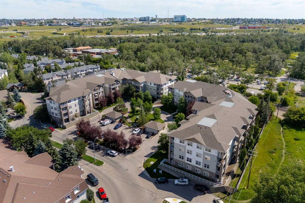 #214 1414 17 Street SE, Calgary, Alberta, T2G 5S6