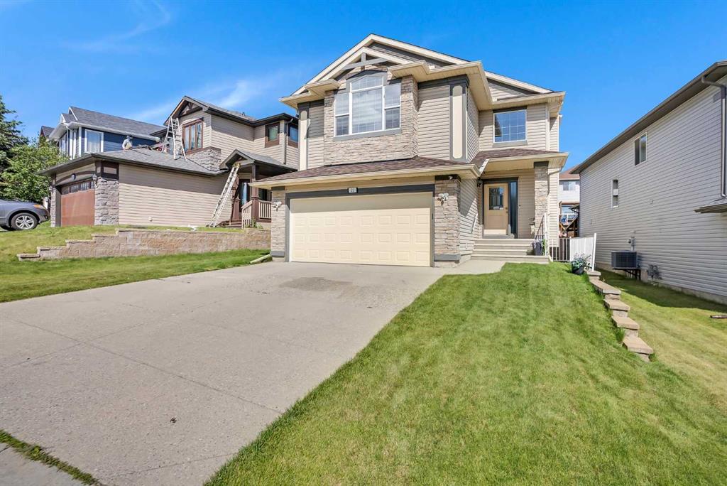 22 Pantego Link NW, Calgary, Alberta, T3K 0C4