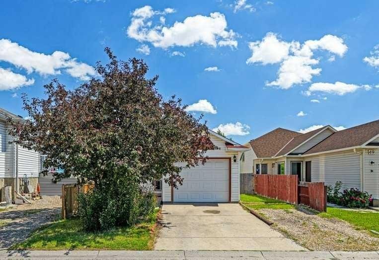 51 Hunterhorn Crescent NE, Calgary, Alberta, T2K6J3