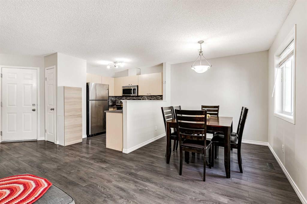 #402 760 Railway Gate SW, Airdrie, Alberta, T4B3C6