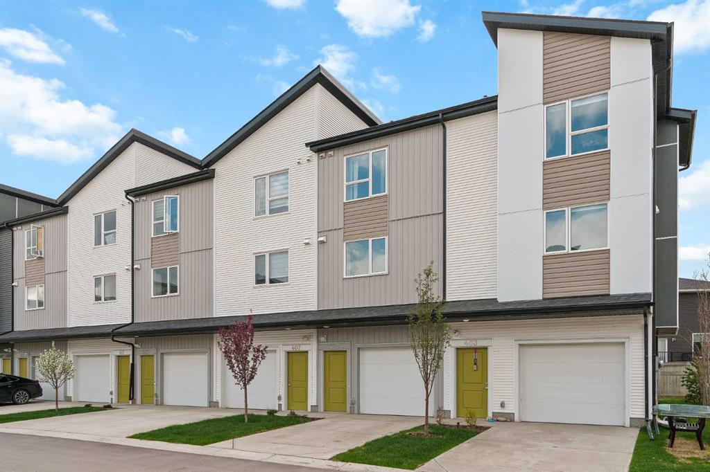 #405 301 Redstone Boulevard NE, Calgary, Alberta, T3N 1V7