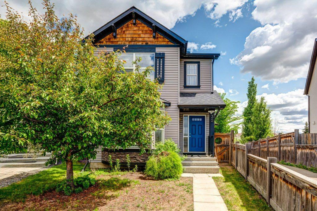 32 AUTUMN COURT, Calgary, Alberta, T3M 0P4