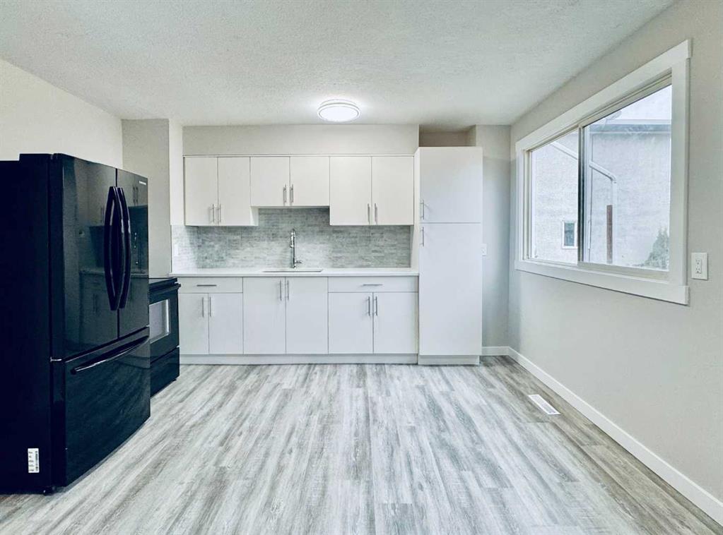 #221 2211 19 Street NE, Calgary, Alberta, T2E 4Y5