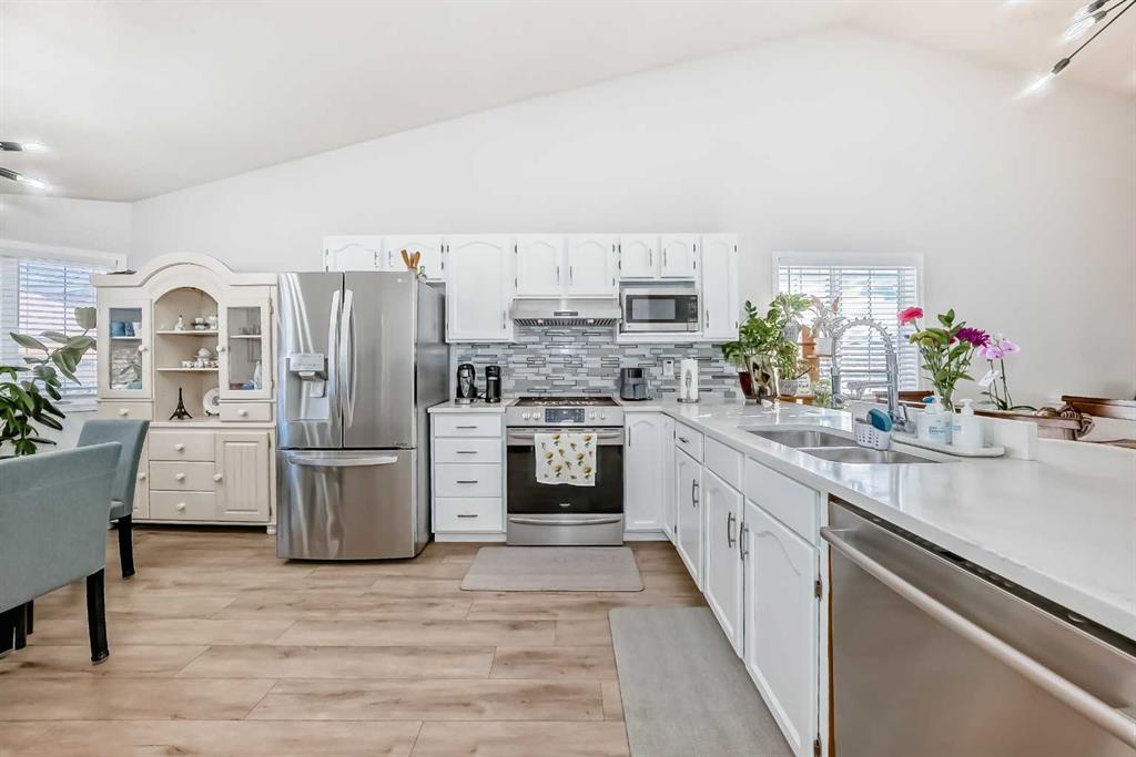 253 Citadel Way NW, Calgary, Alberta, T3G 5A7