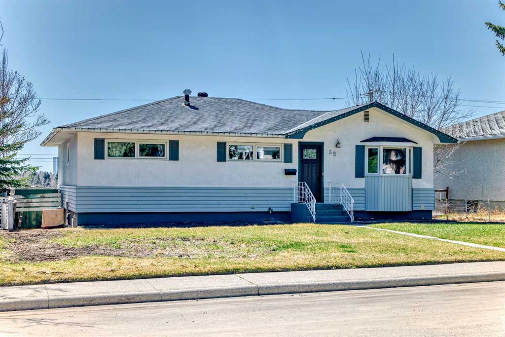 35 Collingwood Place NW, Calgary, Alberta, T2L0R1