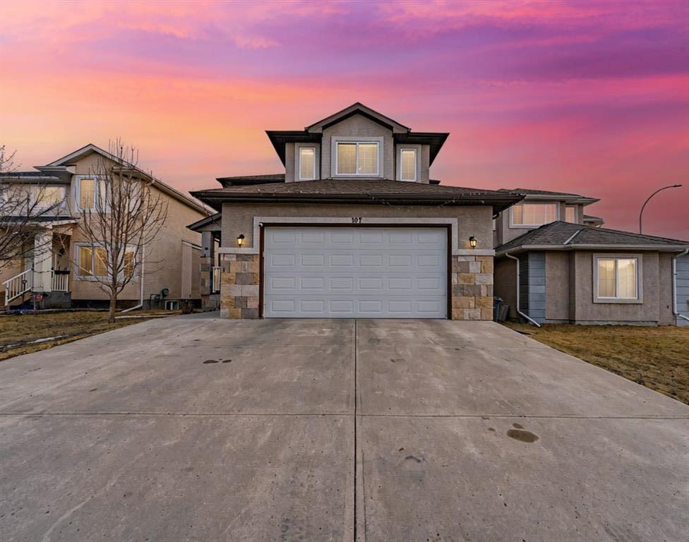 107 East Lake View, Chestermere, Alberta, T1X1W2