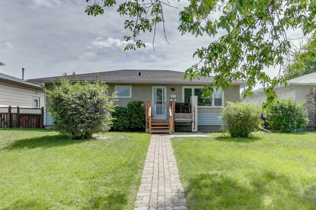 7428 24 Street SE, Calgary, Alberta, T2C 0Y6