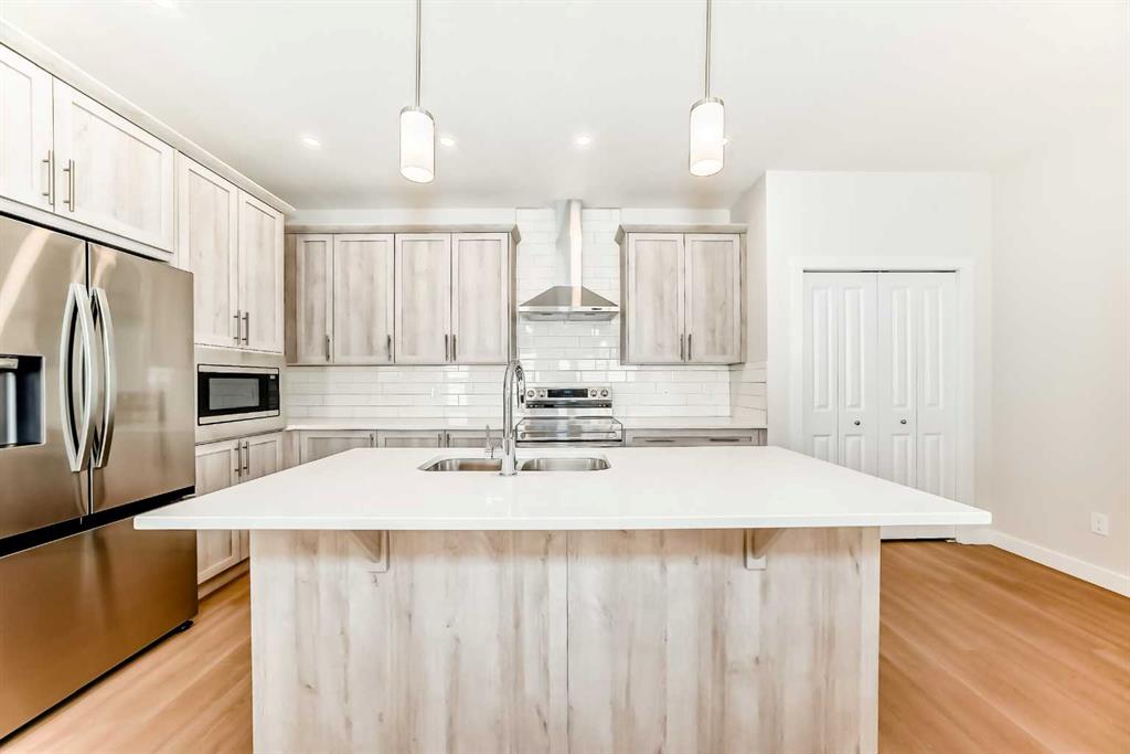 86 Homestead Circle NE, Calgary, Alberta, T3J 5W1