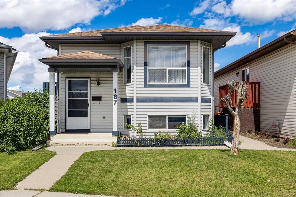 187 Applebrook Circle Circle SE, Calgary, Alberta, T2A7T3