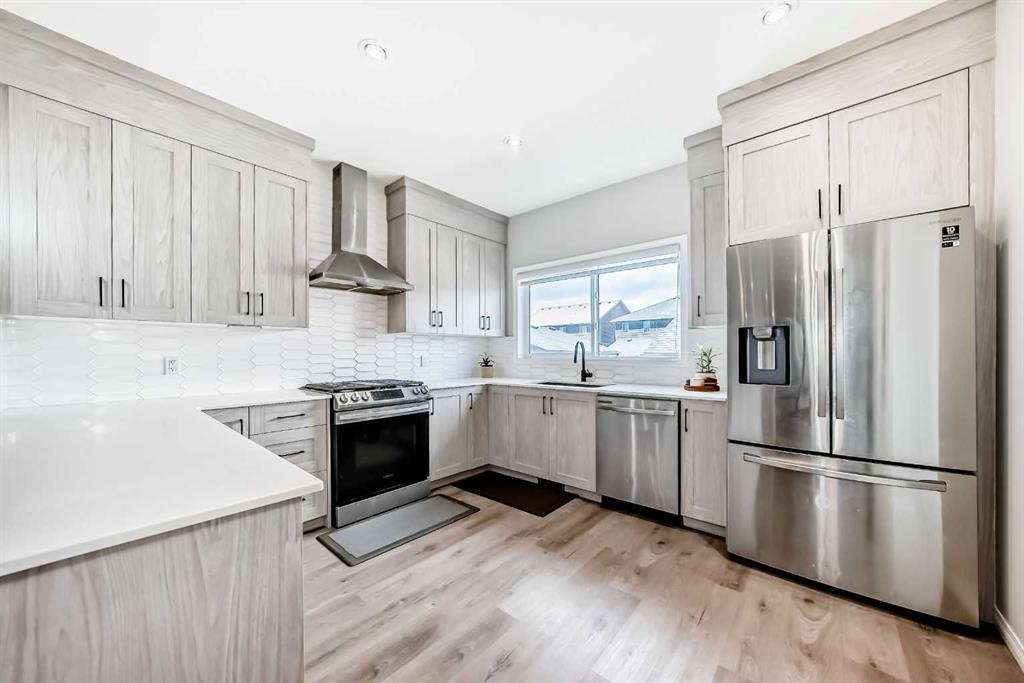 125 Corner Ridge Mews NE, Calgary, Alberta, T3N 1X4