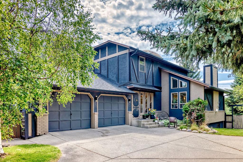 46 Castle Place S, Cochrane, Alberta, T4C 1G4