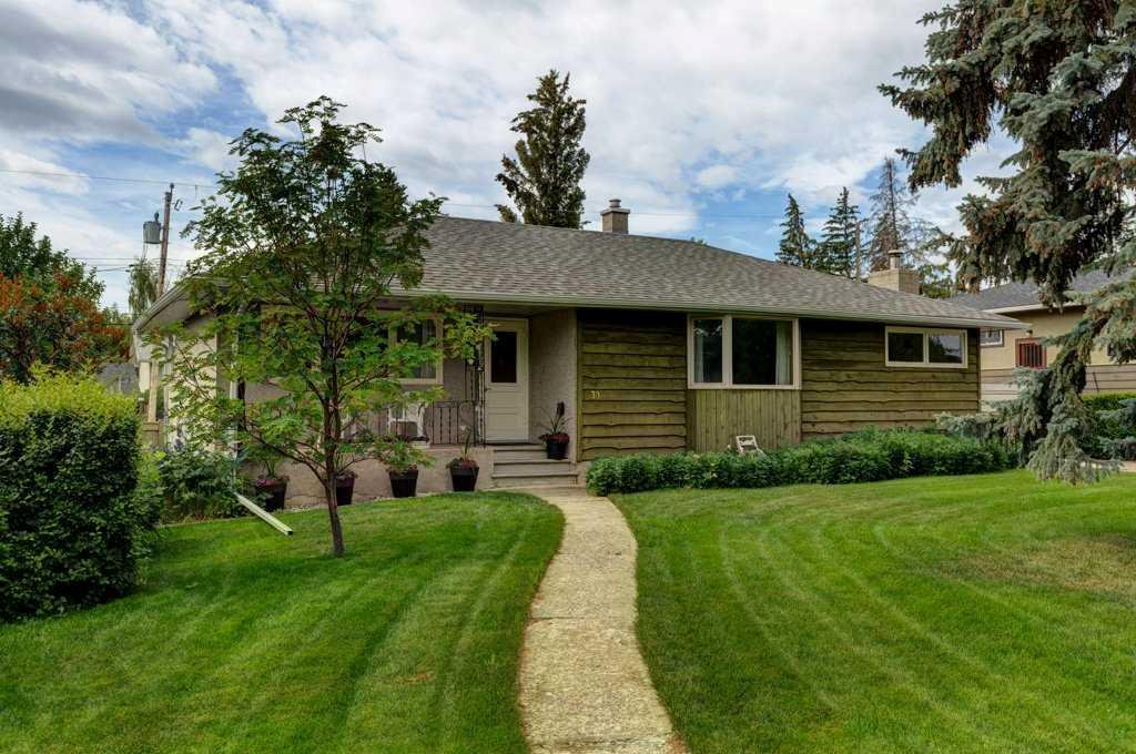 39 Gladys Ridge Road SW, Calgary, Alberta, T3E 4H7