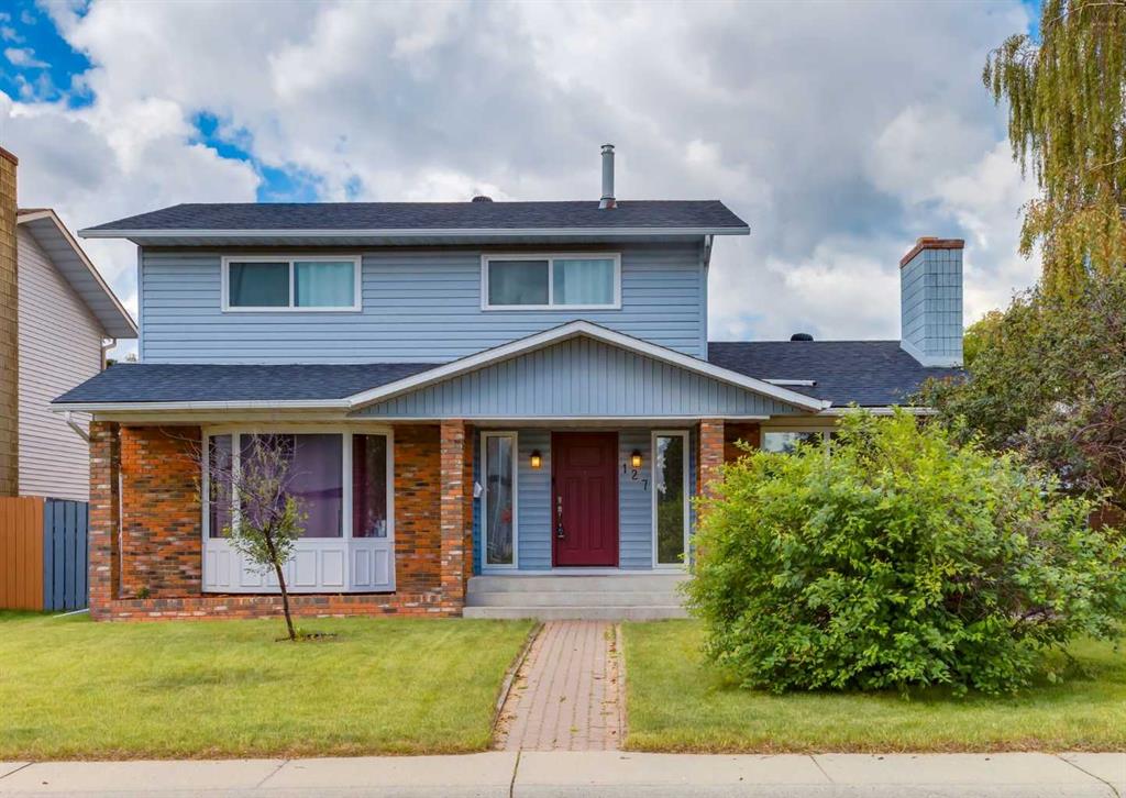 127 Silvercreek Close NW, Calgary, Alberta, T3B 5G2
