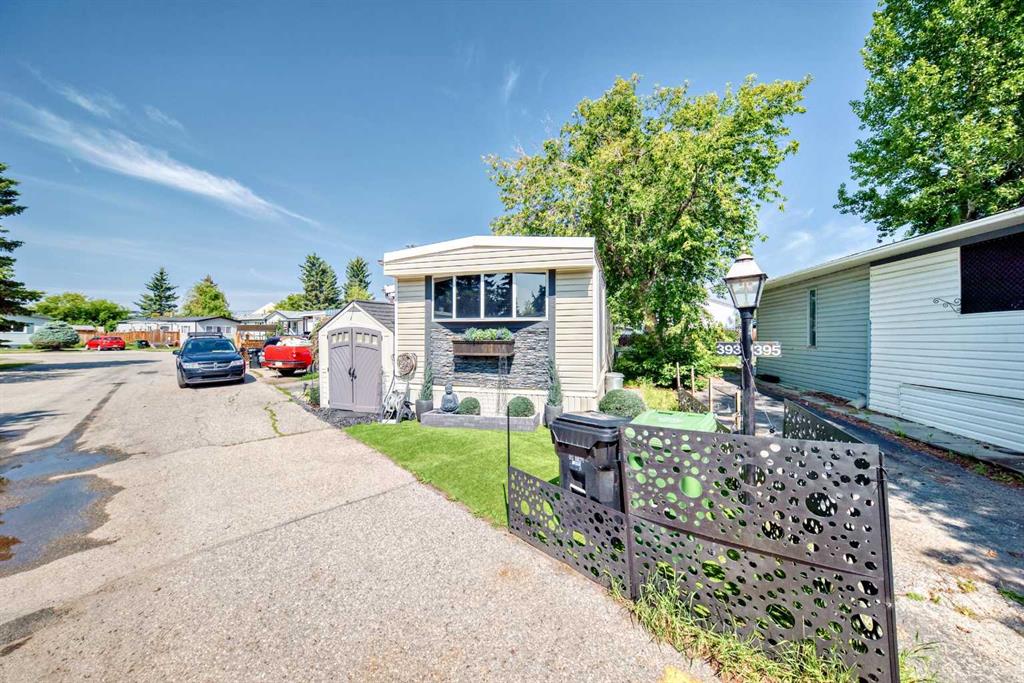 #393 3223 83 Street NW, Calgary, Alberta, T3B 5P1