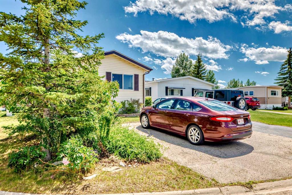 #31 99 arbour lake Road NW, Calgary, Alberta, T3G 4E4