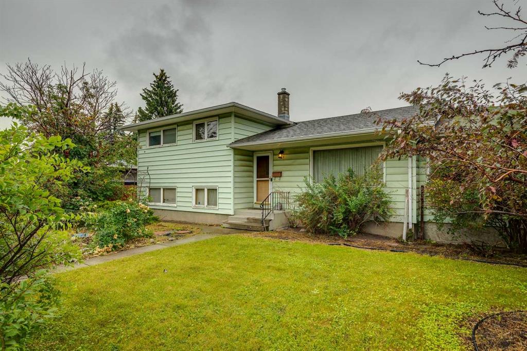 27 Winchester Crescent SW, Calgary, Alberta, T3C 2T9