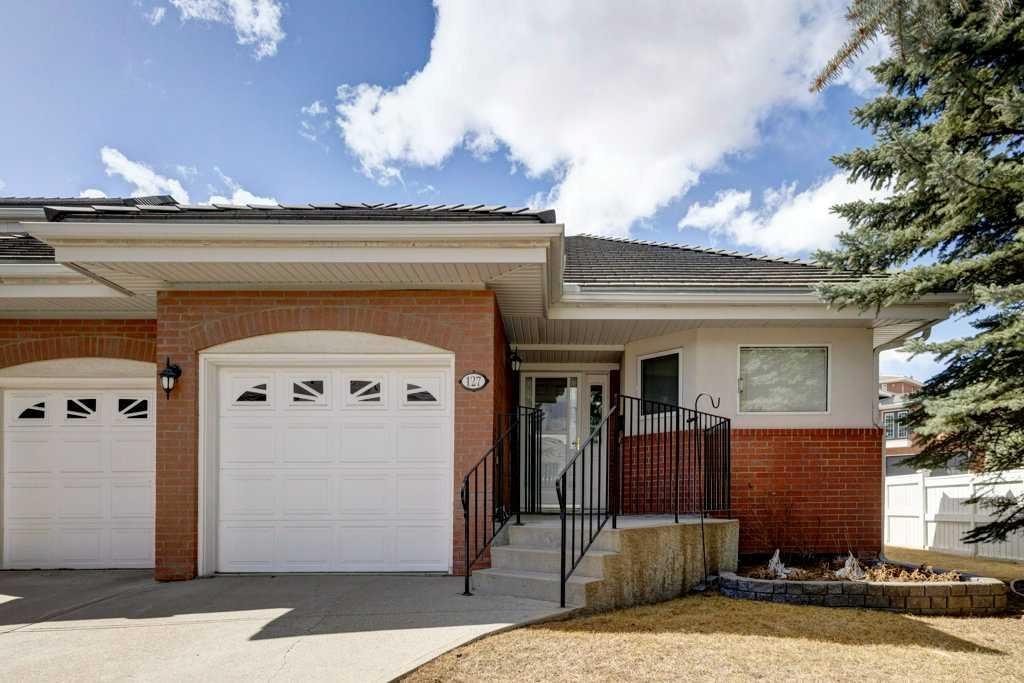 127 Patina Court SW, Calgary, Alberta, T3H 4K9