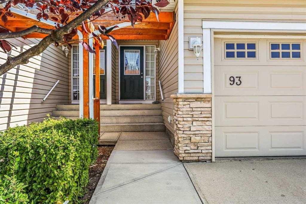 93 Royal Birch Mount NW, Calgary, Alberta, T3G5W8