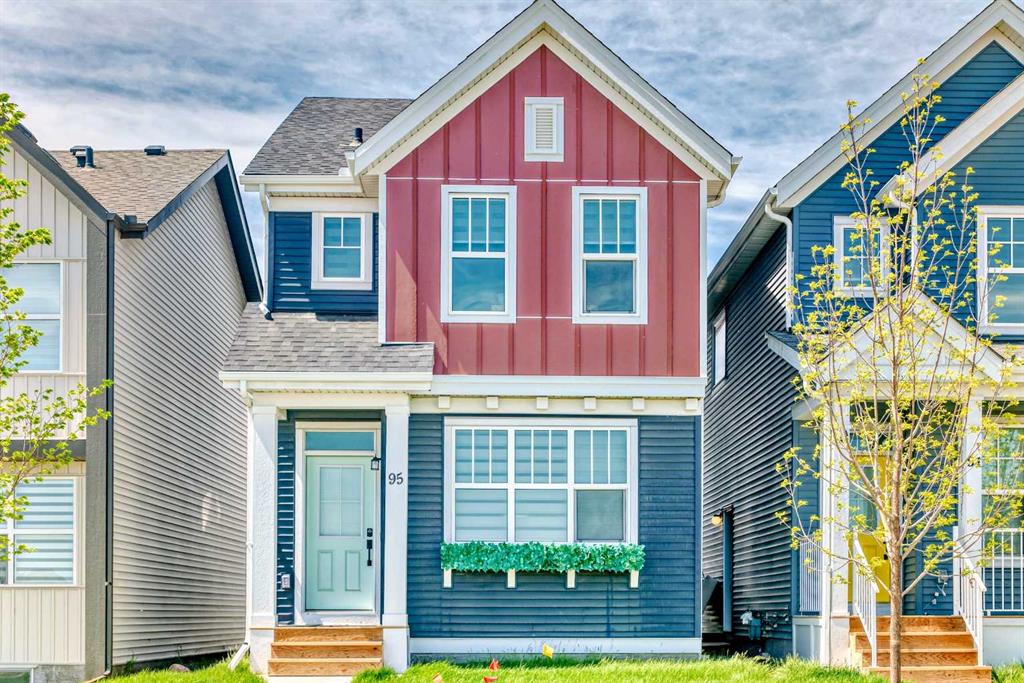 95 Heirloom Boulevard SE, Calgary, Alberta, T3S 0H2