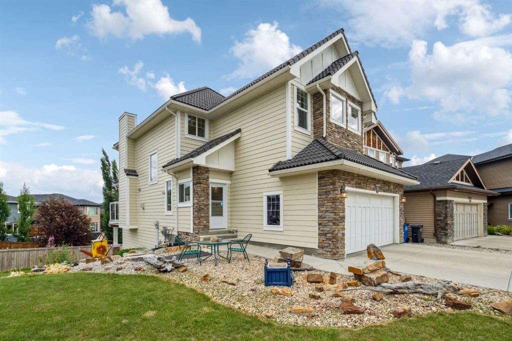 24 Jumping Pound Link, Cochrane, Alberta, T4C 0K4