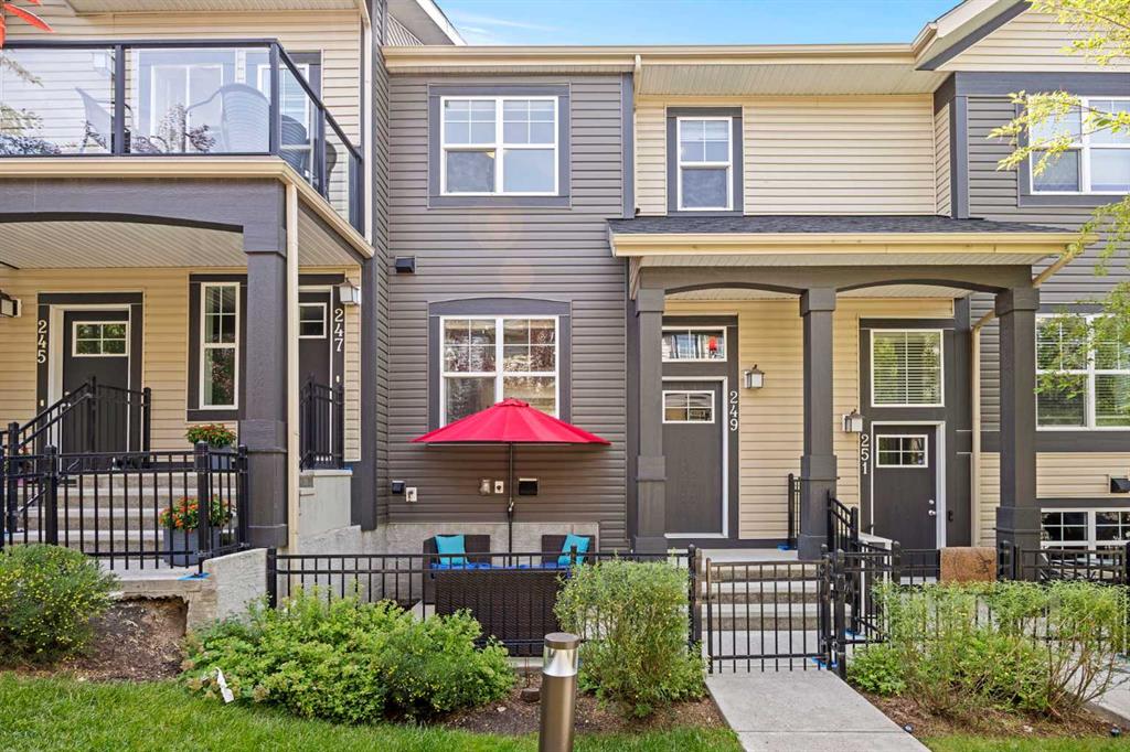 249 Mckenzie Towne Square SE, Calgary, Alberta, T2Z1E3