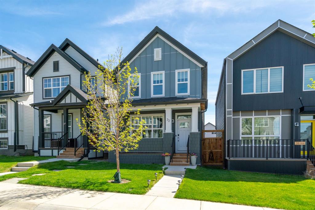 32 Heirloom Crescent SE, Calgary, Alberta, T3S 0H1