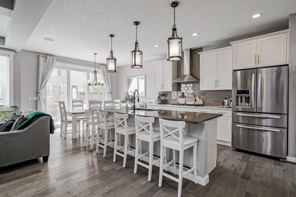 91 Nolanfield Court NW, Calgary, Alberta, T3R 0L6