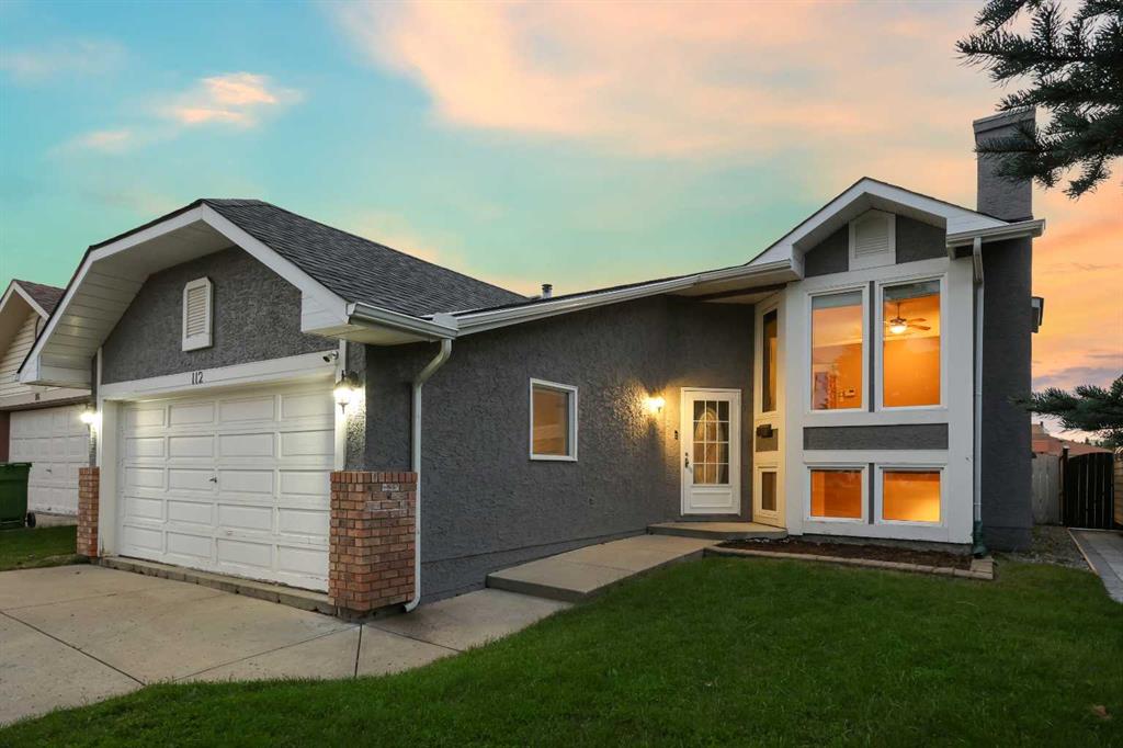 112 Shawinigan Way SW, Calgary, Alberta, T2Y 2X2
