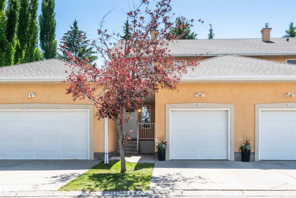 45 Cedarview Mews SW, Calgary, Alberta, T2W 6H8
