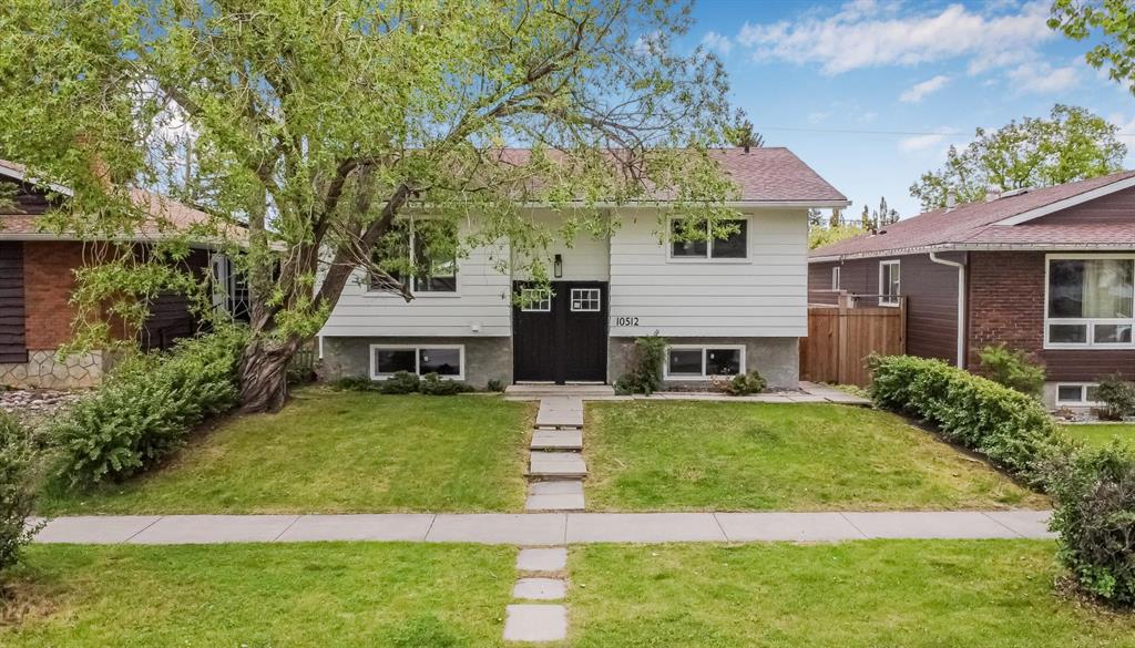 10512 Oakfield Drive SW, Calgary, Alberta, T2W 2A9