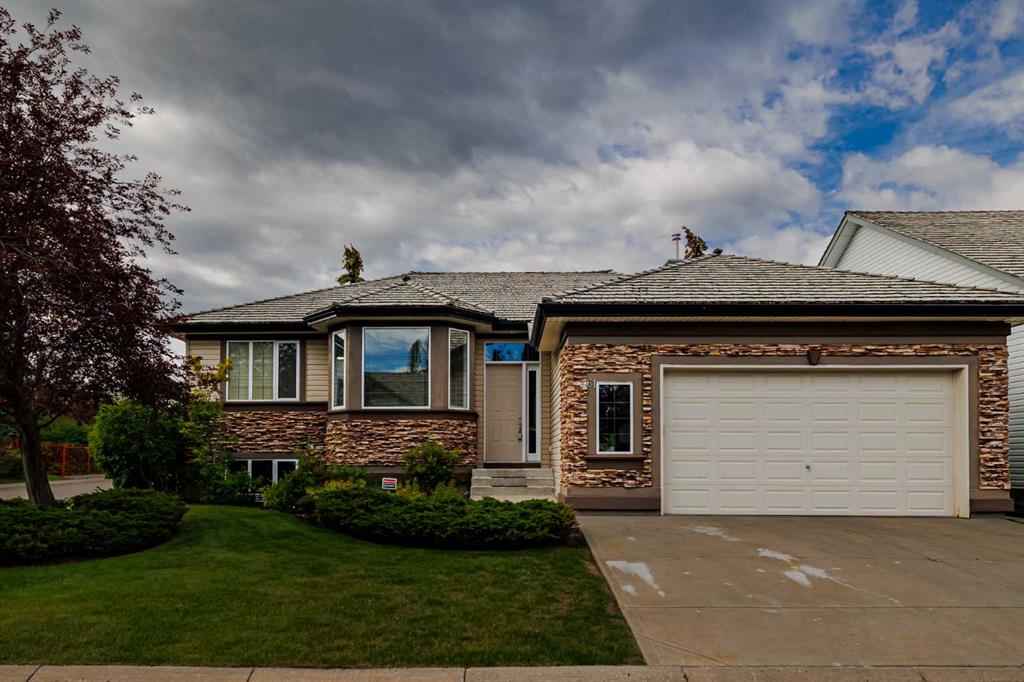 61 Rocky Ridge Gardens NW, Calgary, Alberta, T3G 4V7