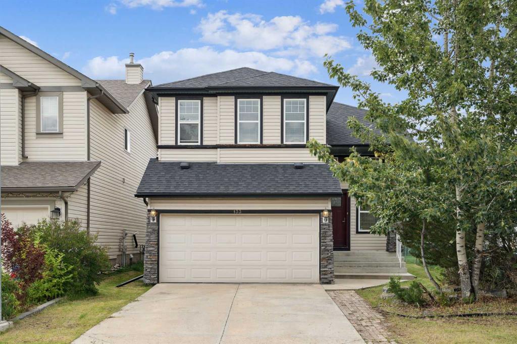 133 Somerglen Way SW, Calgary, Alberta, T2Y 4B2