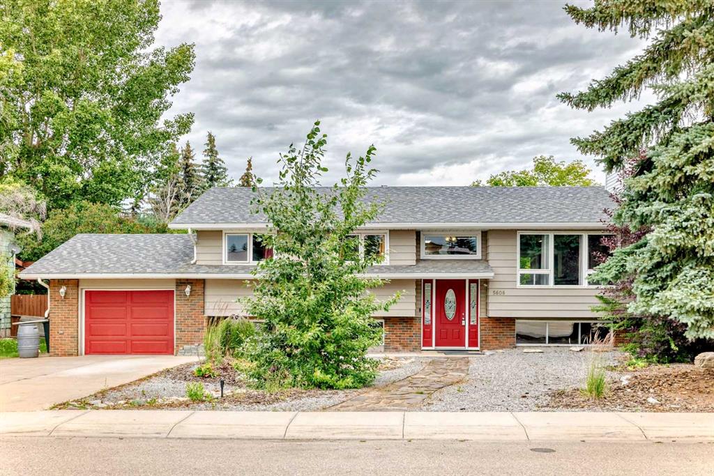 5608 54 Street, Olds, Alberta, T4H 1J4