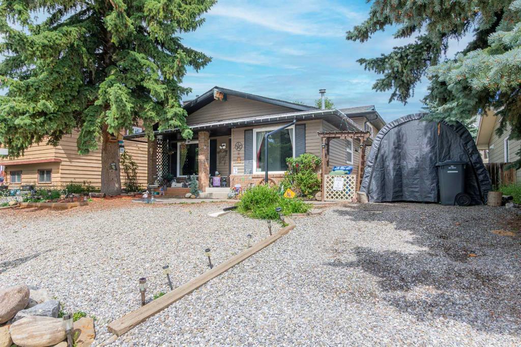145 Carr Crescent, Okotoks, Alberta, T1S 1E5