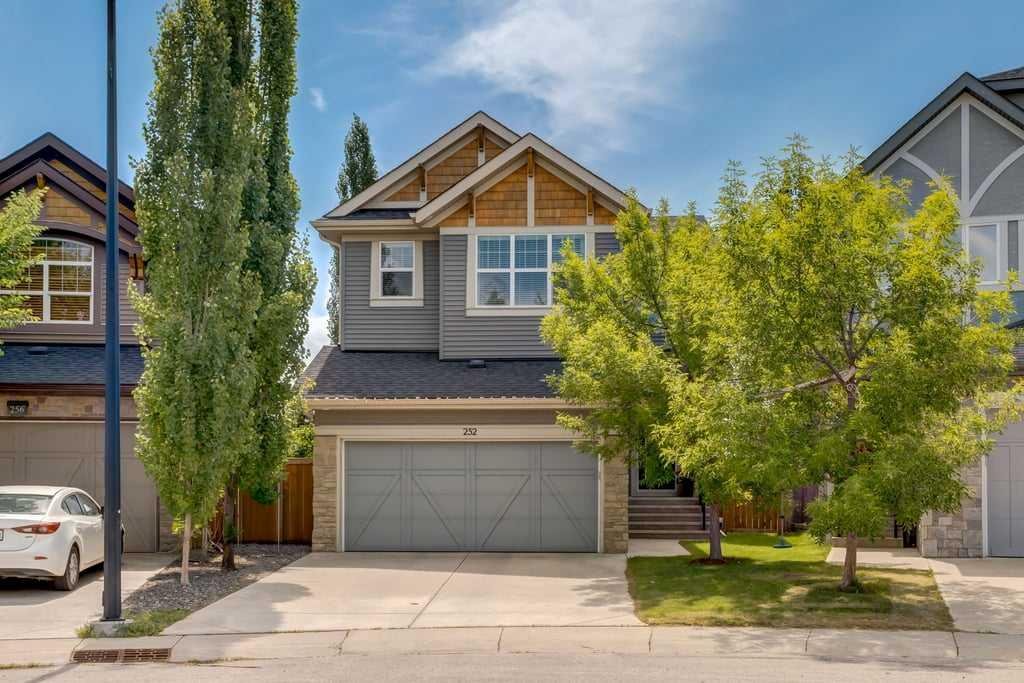 252 Aspen Hills Close SW, Calgary, Alberta, T3H 0C8
