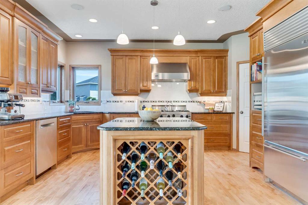218 Royal Oak Mews NW, Calgary, Alberta, T3G 5C7