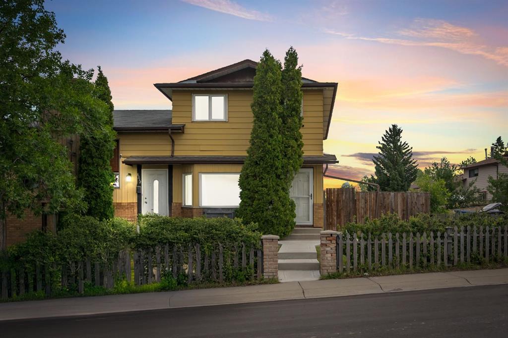 8310 berkley Road NW, Calgary, Alberta, T3K1B4
