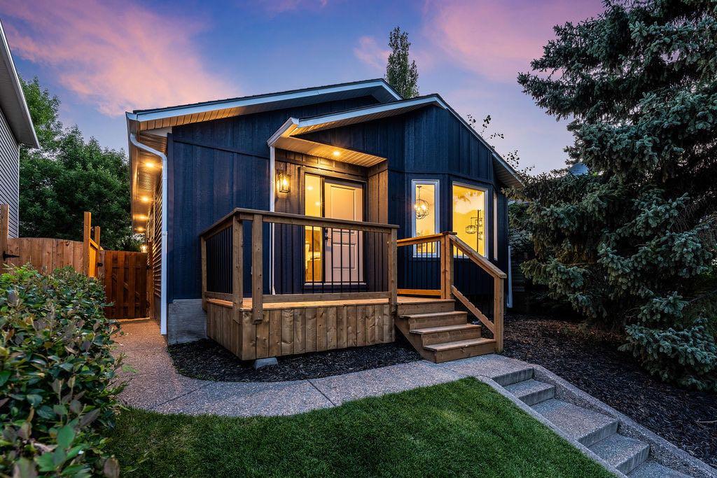 64 Mckernan Road SE, Calgary, Alberta, T2Z 1T1