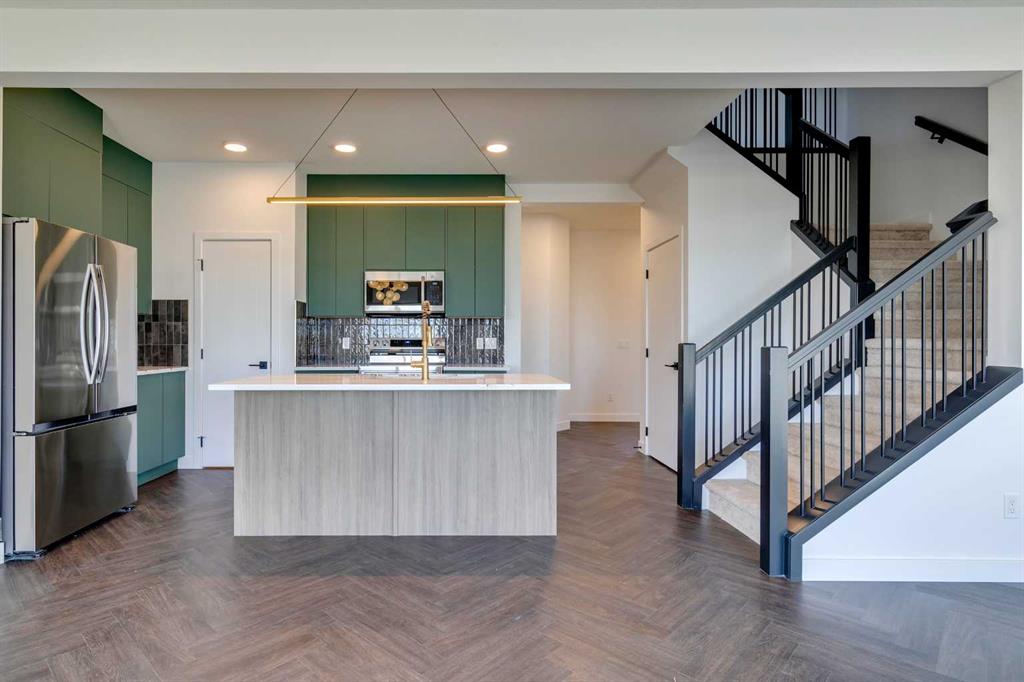 35 Belgian Court, Cochrane, Alberta, T4C 3H5