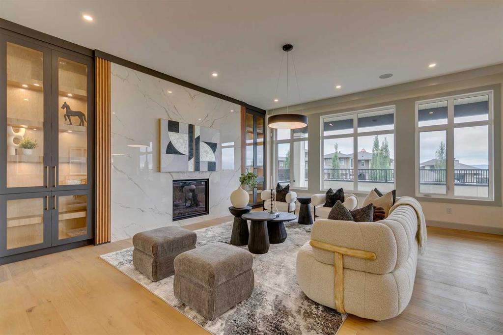 431 Patterson Boulevard SW, Calgary, Alberta, T3H 3N6