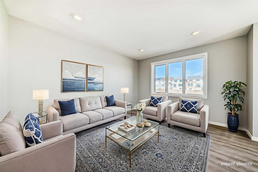 8 Starling Place NW, Calgary, Alberta, T3P 2V7